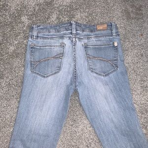 Women’s size 5 Refuge. Jeans